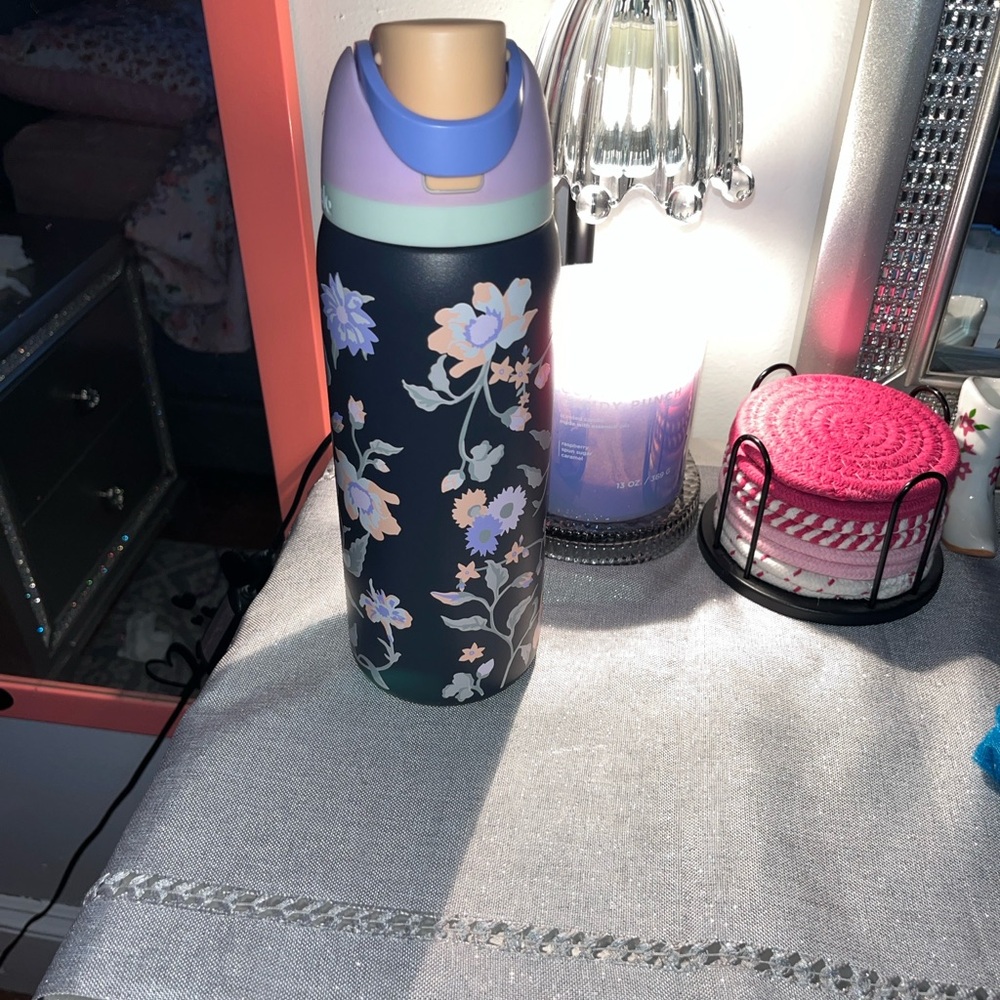 Owala Midnight Gardens 32 oz. EUC